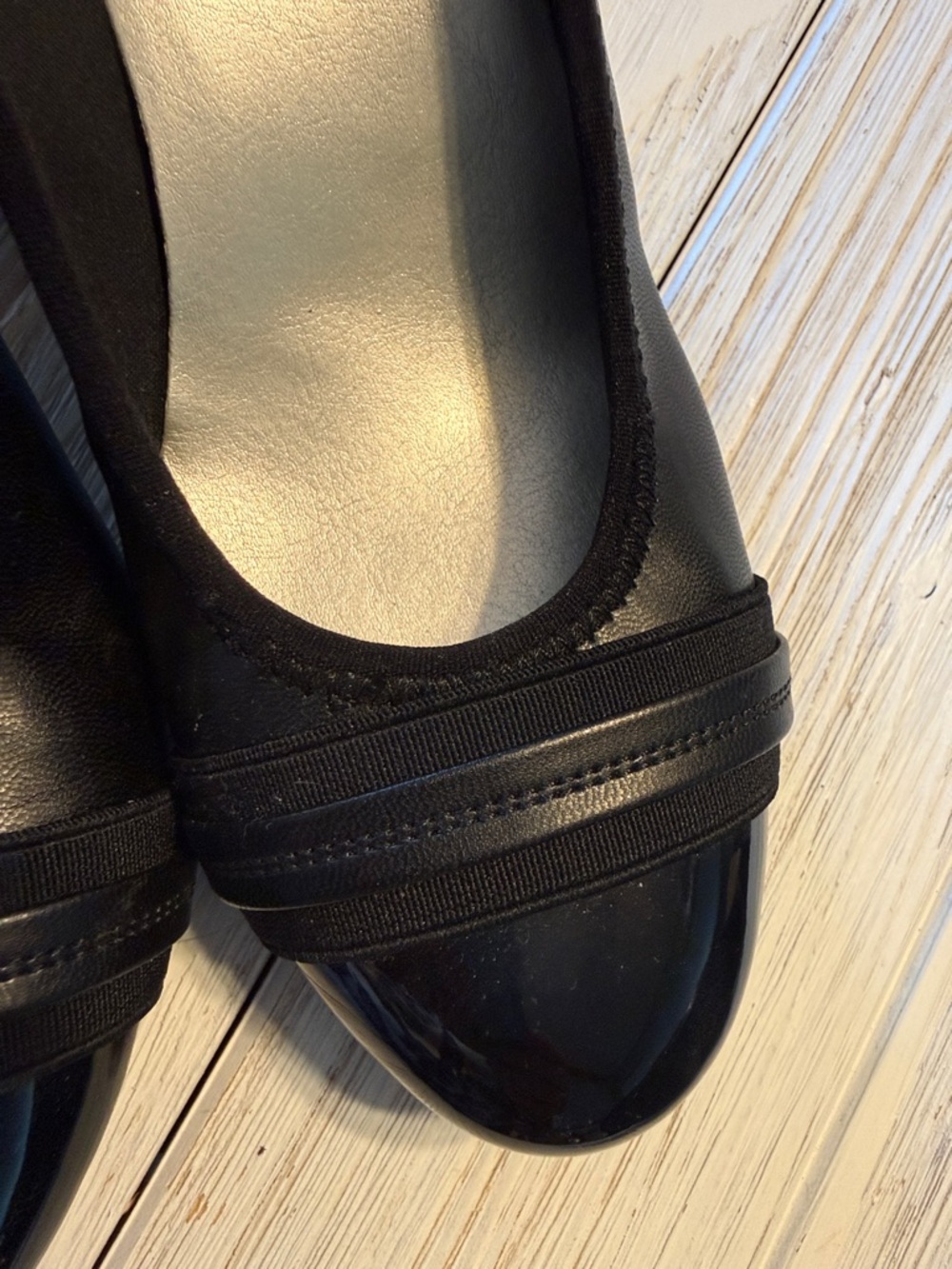 Jenn Ardor Black Women's Pointed Cap-Toe Heels - Picture 3 of 5
